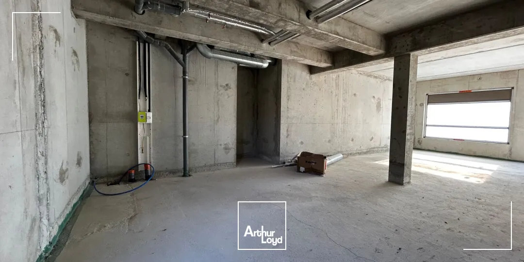 Bureaux - Vente - ARTIGUES PRES BORDEAUX - 33370 - 86.8-335 - 7957469