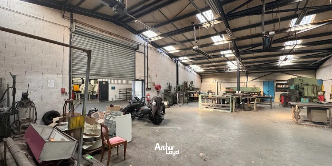 Locaux d'activité & Entrepôts - Vente - L'ISLE D'ESPAGNAC - 16340 - 1858-1858 - 7957621