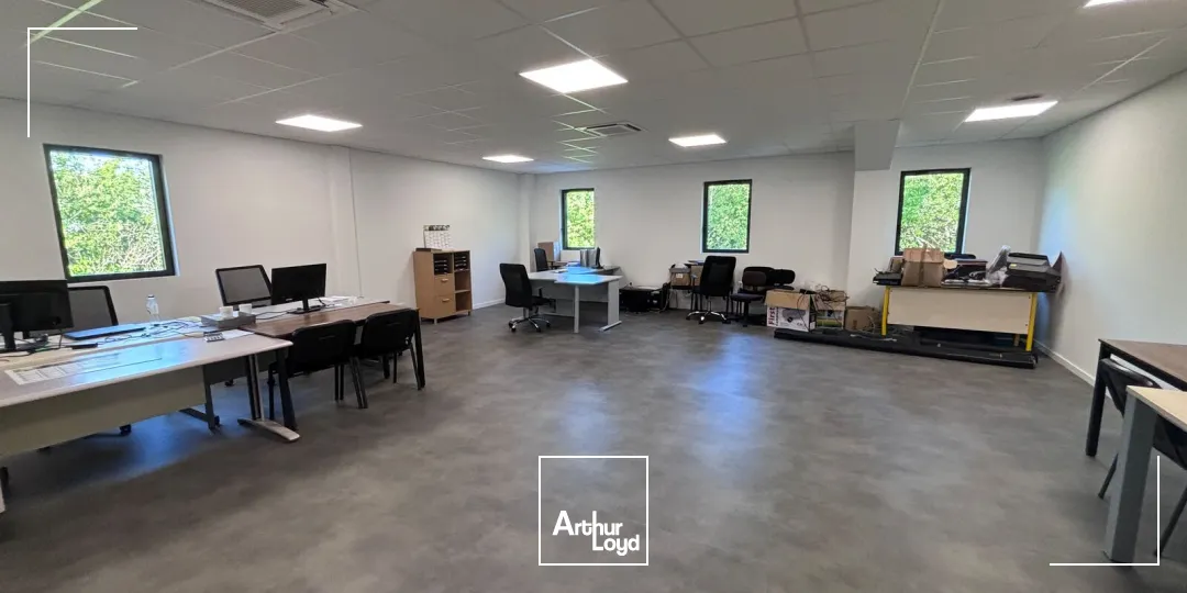 Locaux d'activité & Entrepôts - Location - SAINTE LUCE SUR LOIRE - 44980 - 827-827 - 7957673