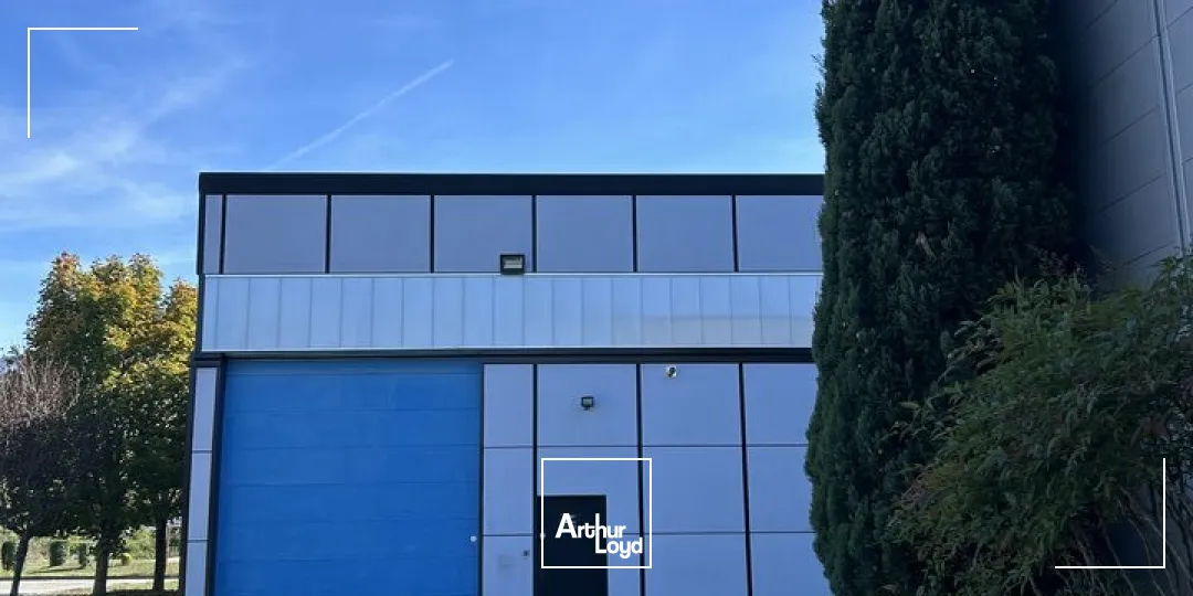Locaux d'activité & Entrepôts - Location - SAINTE-HÉLÈNE-DU-LAC - 73800 - 1200-3200 - 7957807