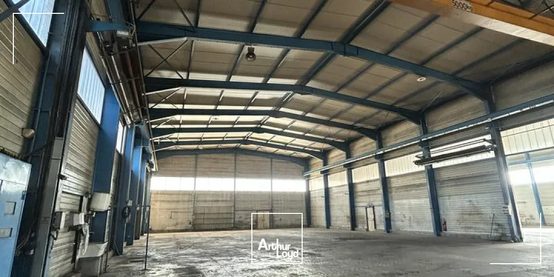 Locaux d'activité & Entrepôts - Location - SAINTE-HÉLÈNE-DU-LAC - 73800 - 1200-3200 - 7957805