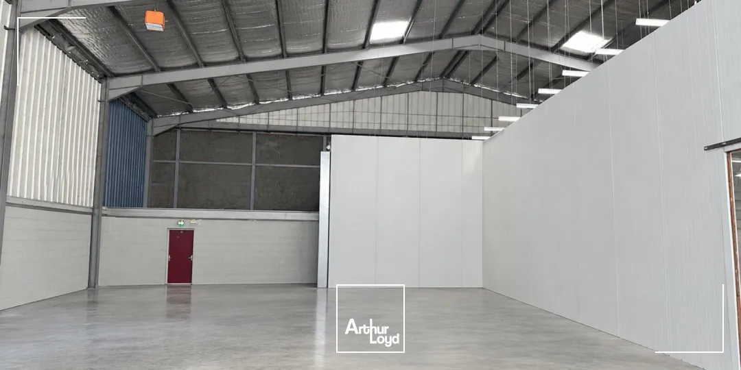 Locaux d'activité & Entrepôts - Location - SAINT ETIENNE - 42000 - 1000-1000 - 7957924