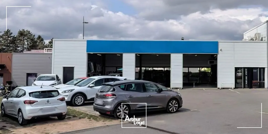 Locaux commerciaux - Location - RIORGES - 42153 - 130-670 - 7957931