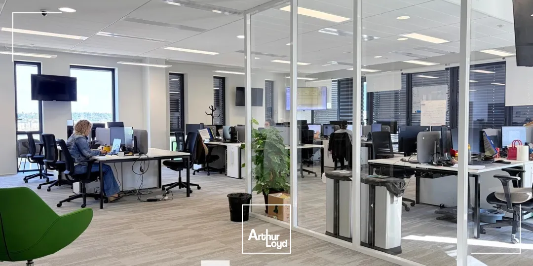 Bureaux - Location - VENISSIEUX - 69200 - 231.4-1512.2 - 7958011