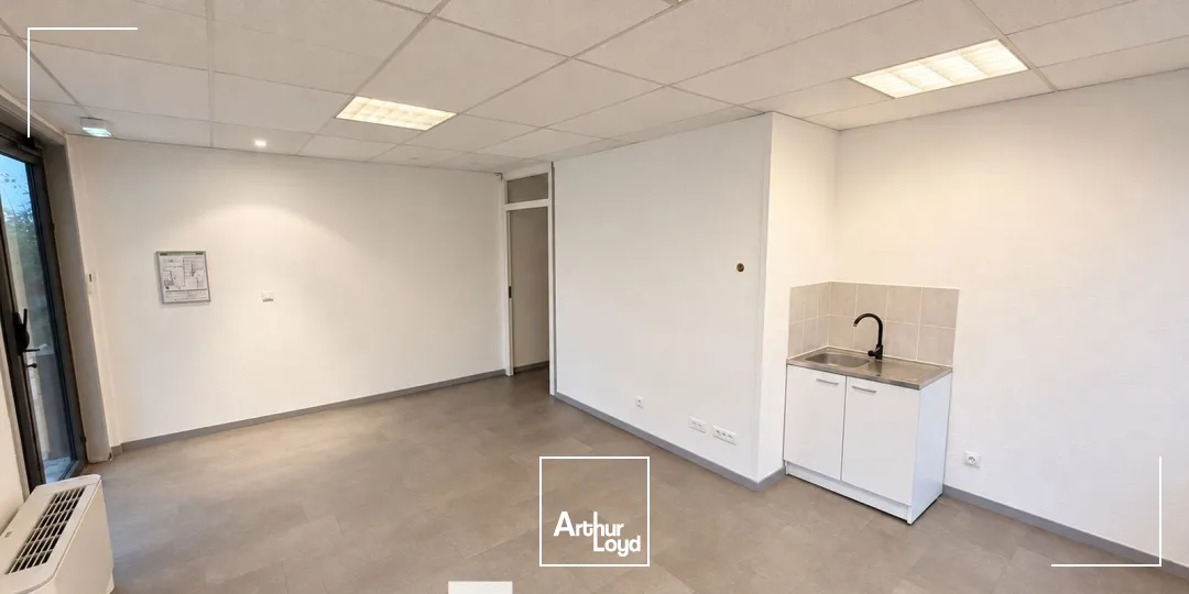 Locaux d'activité & Entrepôts - Location - DARDILLY - 69570 - 486-486 - 7958040
