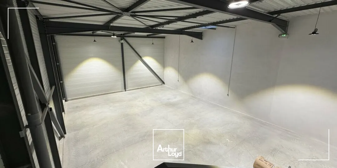 Locaux d'activité & Entrepôts - Location - VALENCE - 26000 - 360-360 - 7958156