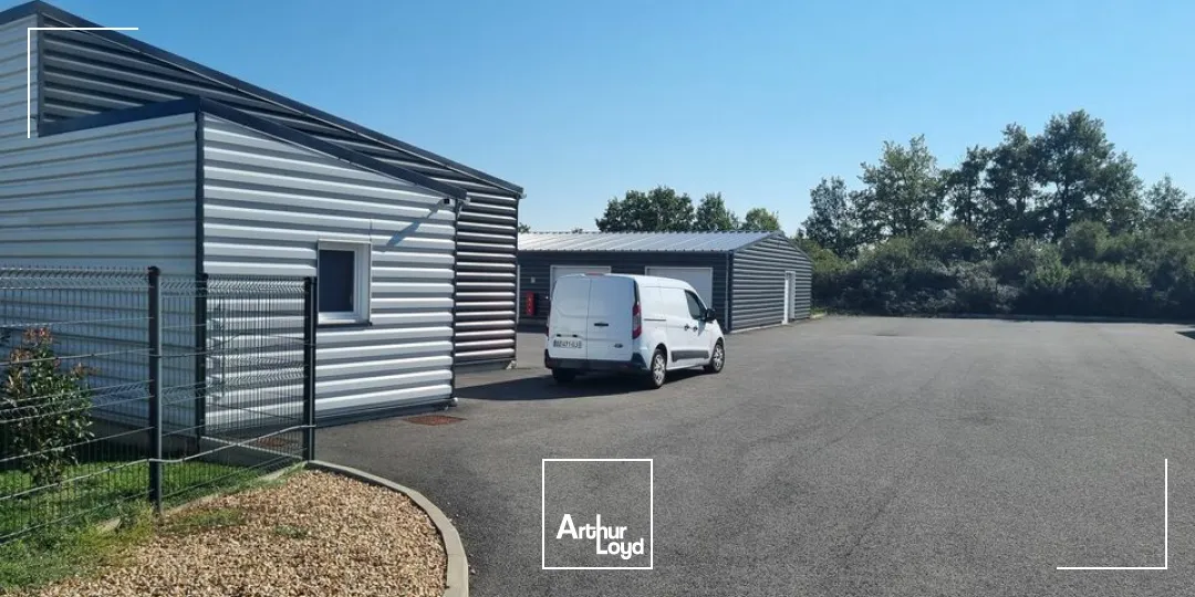 Locaux d'activité & Entrepôts - Location - POITIERS - 86000 - 56-56 - 7958274