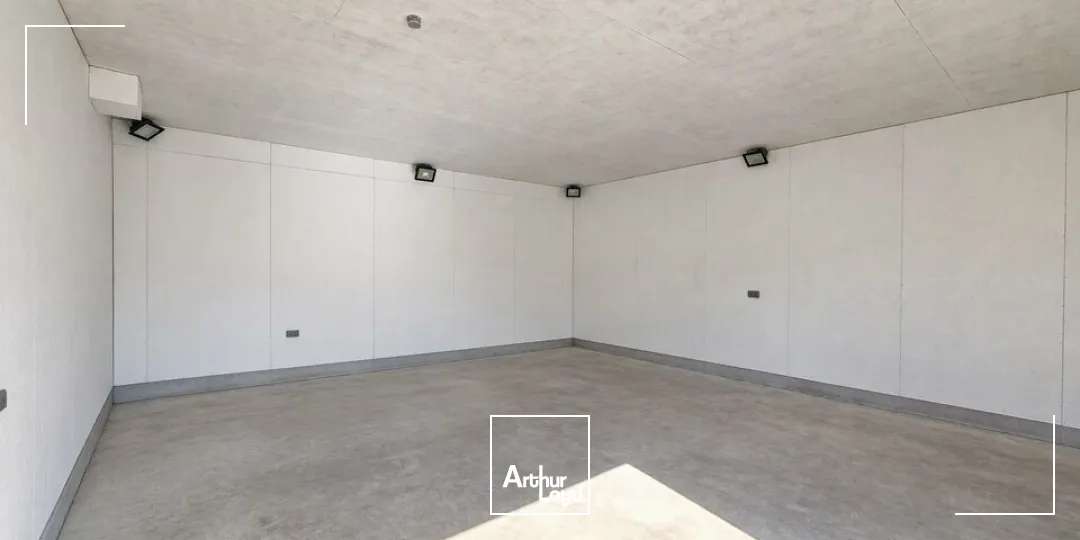 Locaux d'activité & Entrepôts - Location - POITIERS - 86000 - 56-56 - 7958277