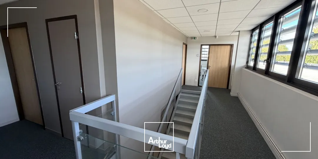 Bureaux - Location - LACROIX SAINT OUEN - 60610 - 21.06-21.06 - 7958401
