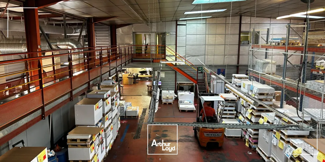 Locaux d'activité & Entrepôts - Location - LE HAILLAN - 33185 - 0-1490 - 7958509