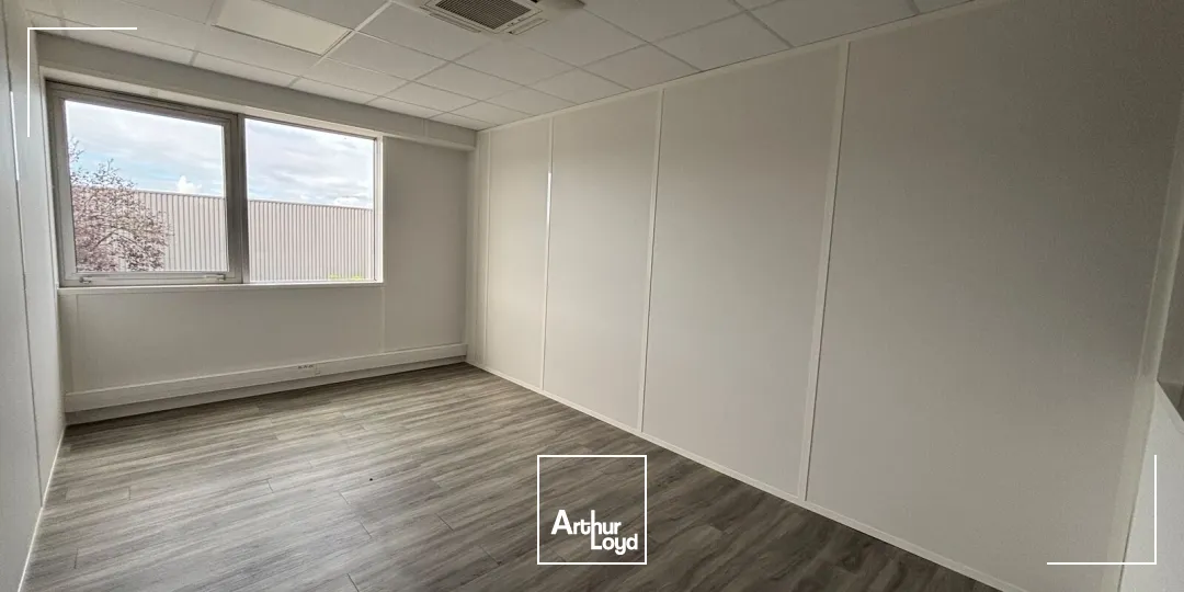 Bureaux - Location - ARTIGUES PRES BORDEAUX - 33370 - 20-517 - 7958593