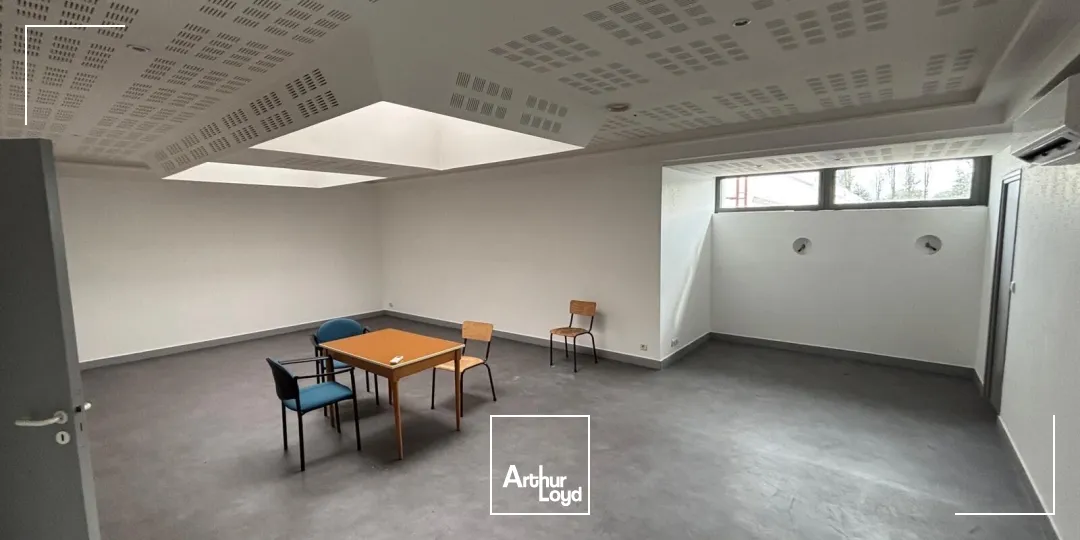 Bureaux - Location - ARTIGUES PRES BORDEAUX - 33370 - 20-517 - 7958596