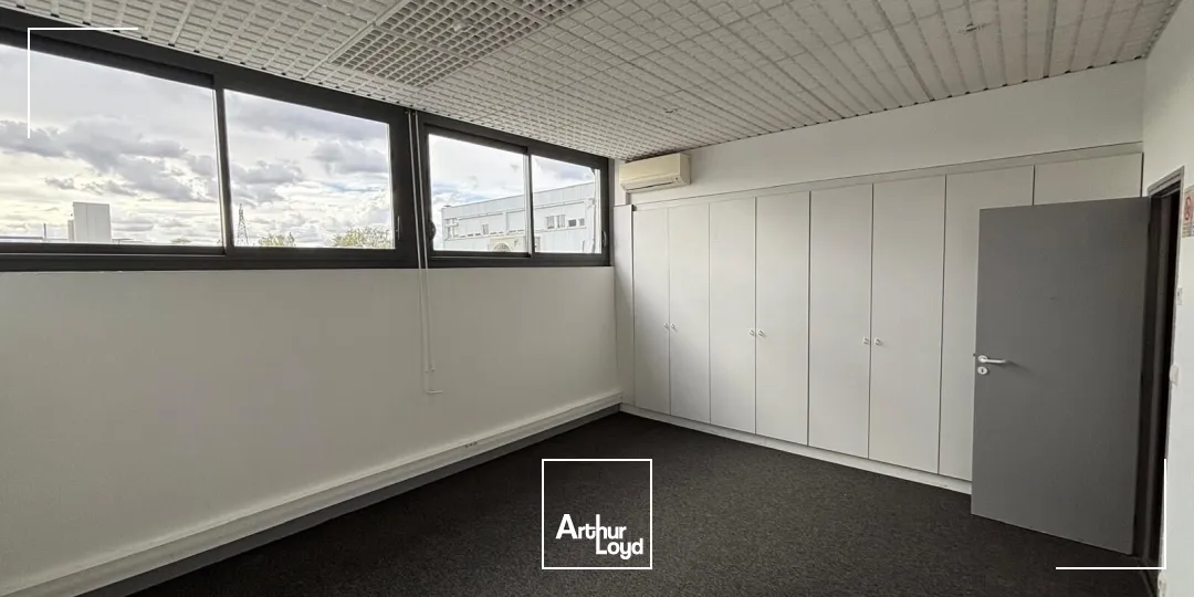 Bureaux - Location - ARTIGUES PRES BORDEAUX - 33370 - 20-517 - 7958598