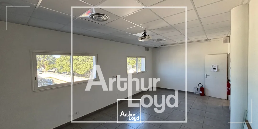 Locaux commerciaux - Location - LA CALMETTE - 30190 - 585-585 - 7959499