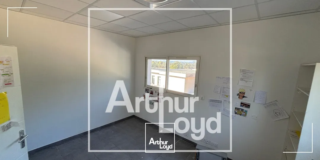Locaux commerciaux - Location - LA CALMETTE - 30190 - 585-585 - 7959502