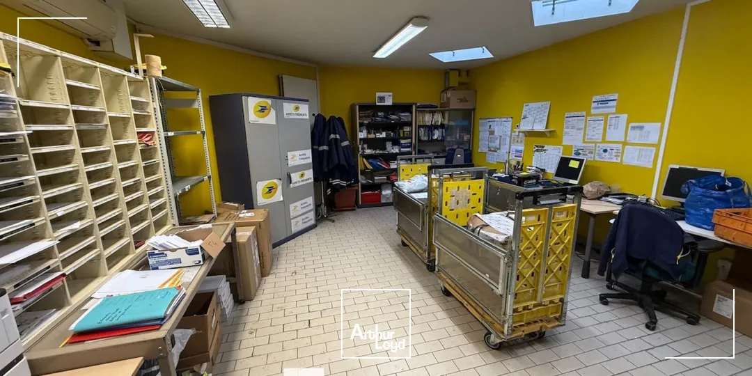 Locaux commerciaux - Location - MIRIBEL - 01700 - 372-372 - 7960238