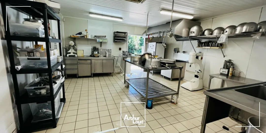 Locaux d'activité & Entrepôts - Vente - PORT-JÉRÔME-SUR-SEINE - 76330 - 304-304 - 7969717