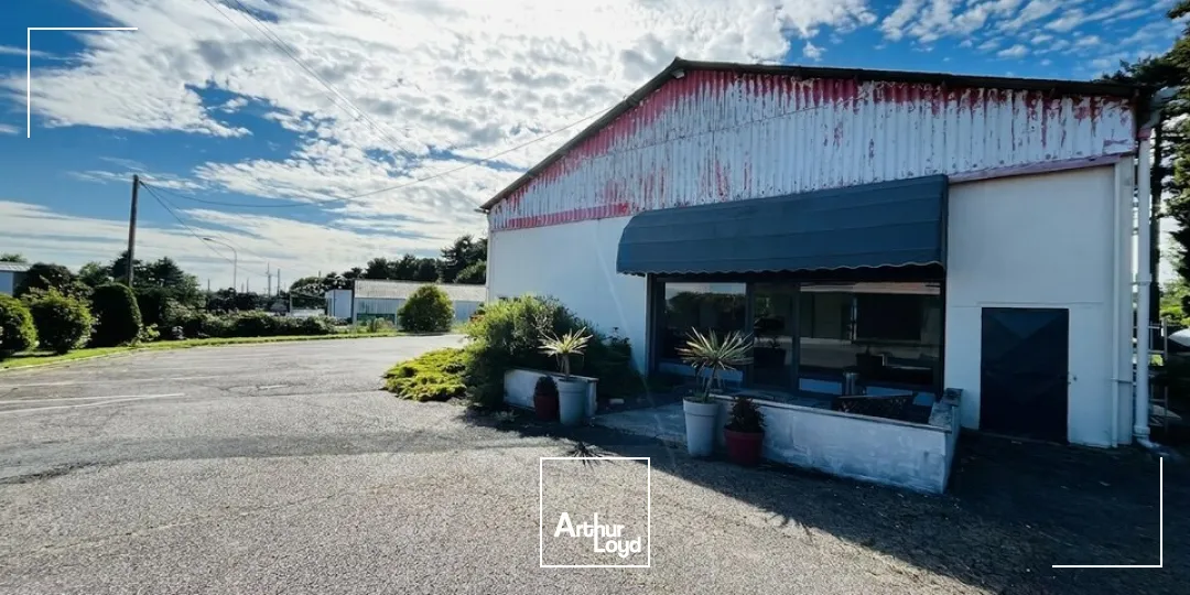 Locaux d'activité & Entrepôts - Vente - PORT-JÉRÔME-SUR-SEINE - 76330 - 304-304 - 7969719