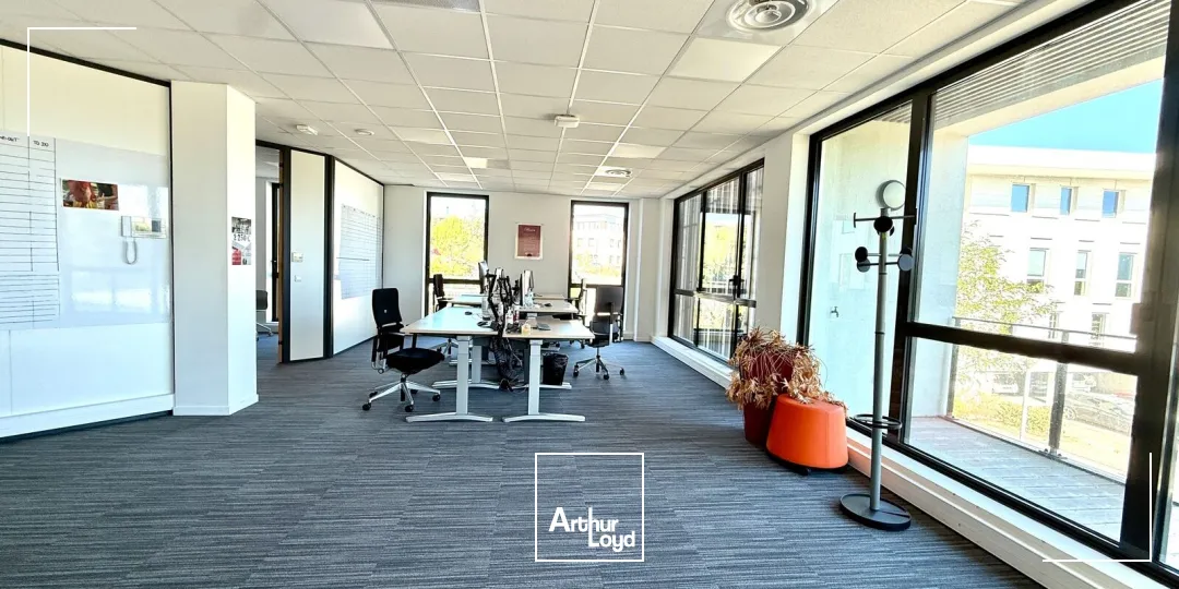 Bureaux - Location - AIX EN PROVENCE - 13100 - 307.52-945.2 - 7971220