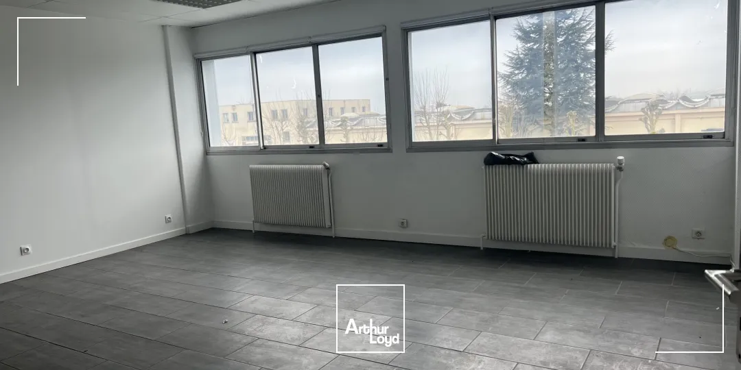 Locaux d'activité & Entrepôts - Location - GOUSSAINVILLE - 95190 - 1357-1357 - 7972618