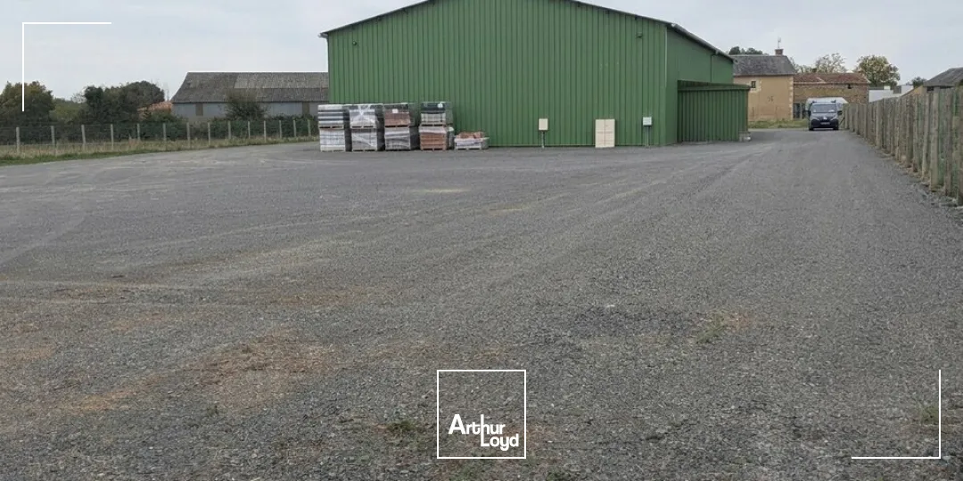 Locaux d'activité & Entrepôts - Vente - ASLONNES - 86340 - 787-787 - 7979392