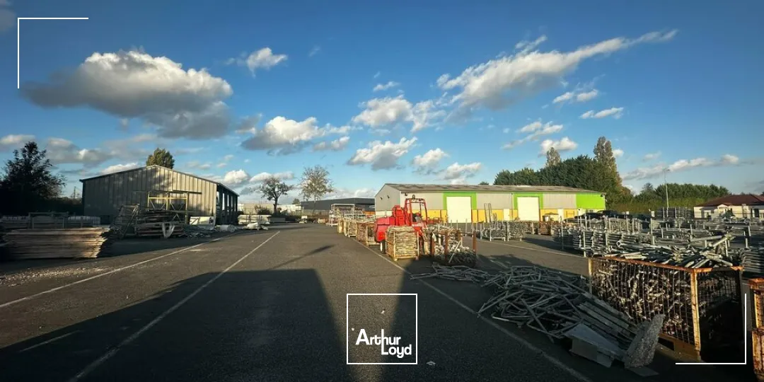 Locaux d'activité & Entrepôts - Vente - MEHUN-SUR-YEVRE - 18500 - 772-772 - 7979505