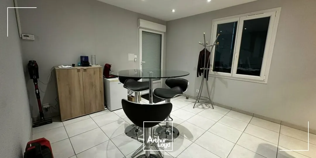 Locaux d'activité & Entrepôts - Vente - MEHUN-SUR-YEVRE - 18500 - 772-772 - 7979513