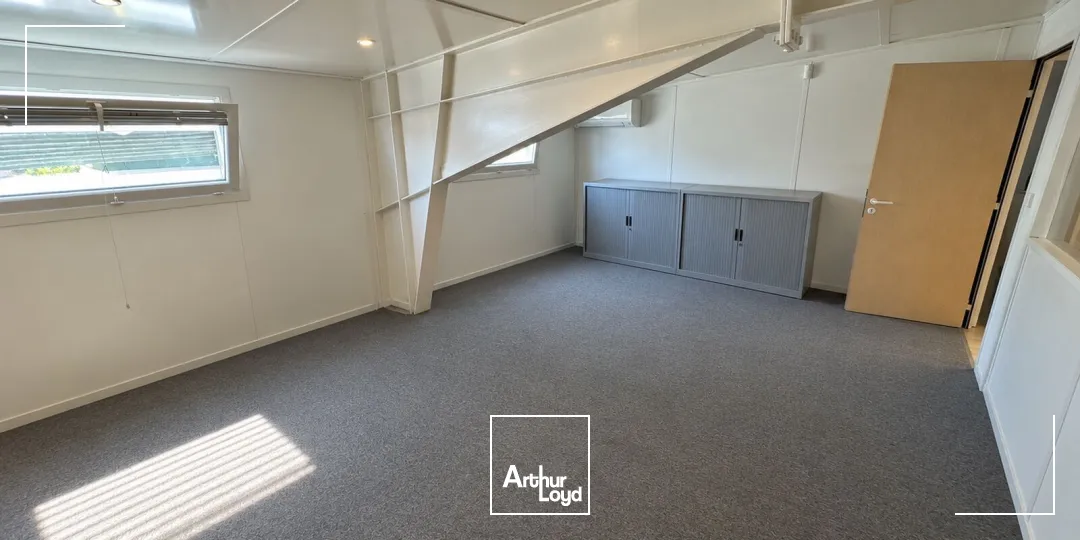 Bureaux - Vente - VENELLES - 13770 - 153.22-153.22 - 7979537