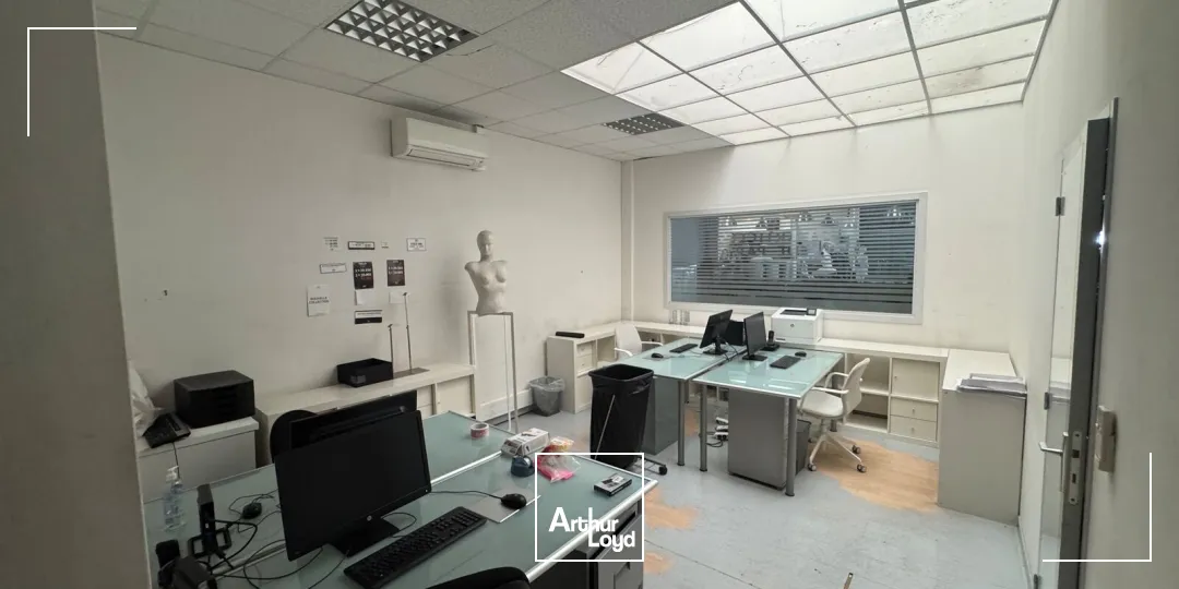 Locaux commerciaux - Location - BORDEAUX - 33000 - 180-797 - 7979671