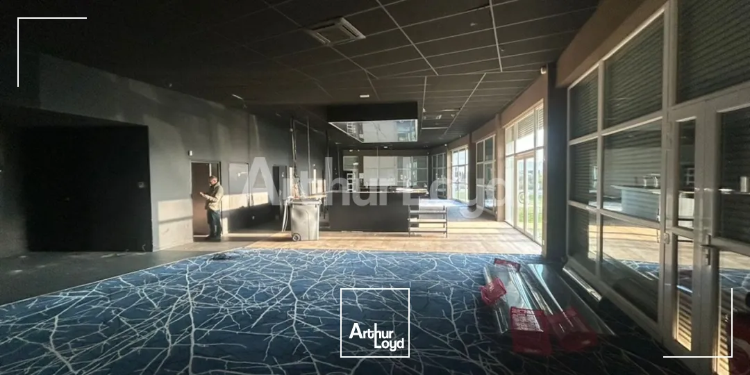 Locaux commerciaux - Location - PETITE FORET - 59494 - 560-560 - 7980100