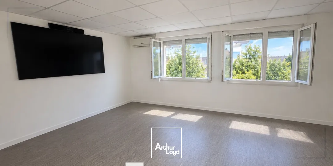 Bureaux - Location - LYON - 69006 - 100-100 - 7980299