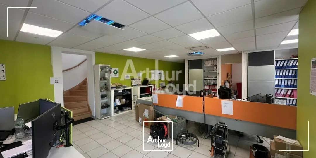 Locaux d'activité & Entrepôts - Vente - BOURGBARRÉ - 35230 - 400-400 - 7980408