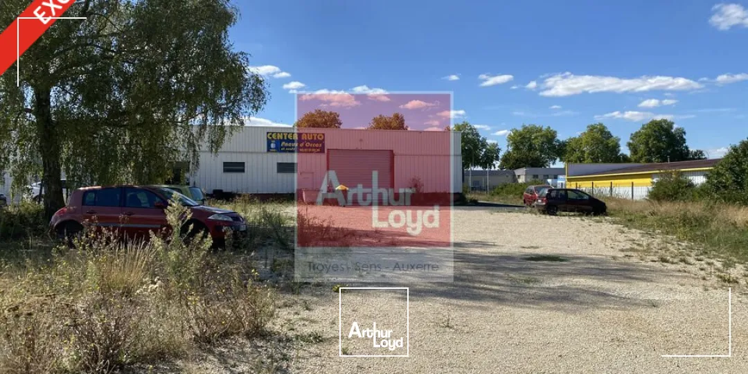 Locaux d'activité & Entrepôts - Location - LA CHAPELLE-SAINT-LUC - 10600 - 800-800 - 7980435