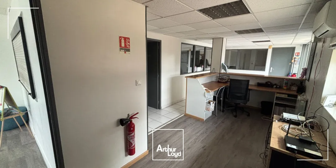 Locaux commerciaux - Location - VILLENAVE D'ORNON - 33140 - 85.2-184.7 - 7980754