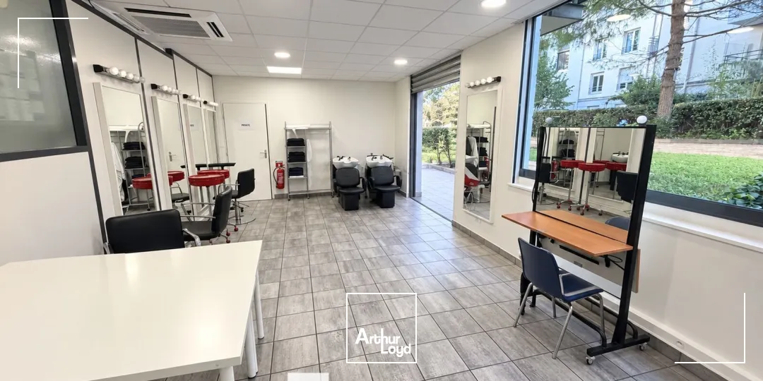 Locaux commerciaux - Location - LYON - 69003 - 234.77-234.77 - 7982266