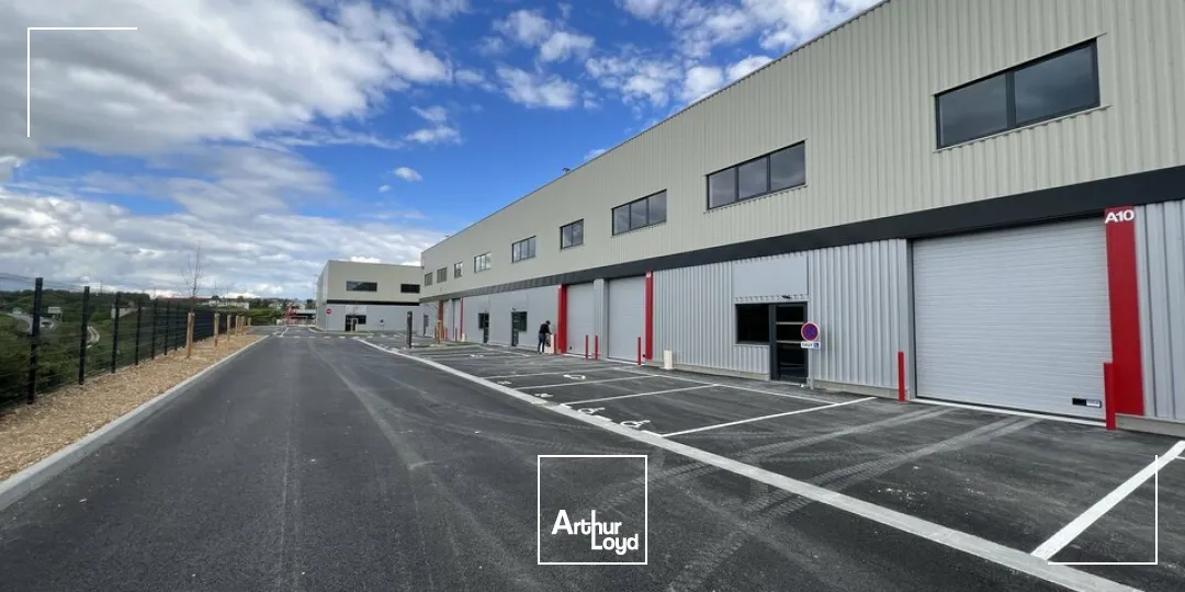 Locaux d'activité & Entrepôts - Location - CHAMPNIERS - 16430 - 435-435 - 8019501