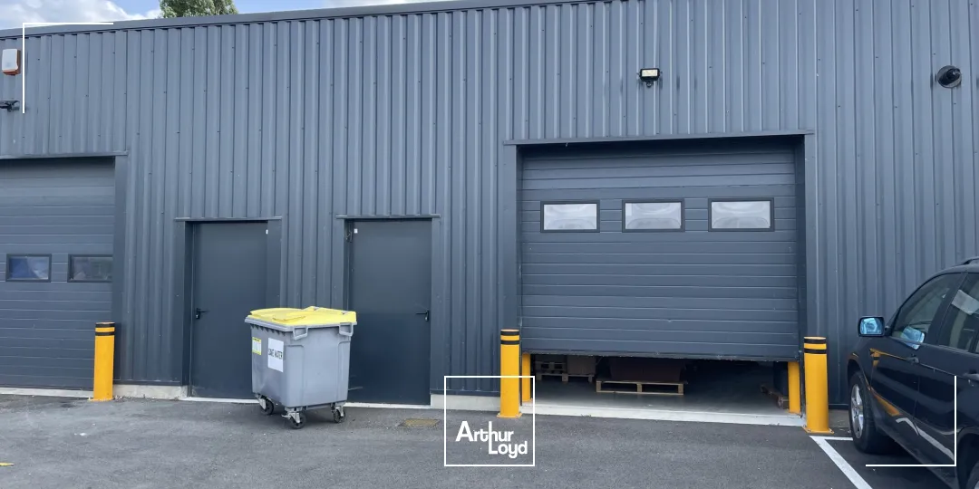 Locaux commerciaux - Location - BRESLES - 60510 - 242-242 - 8023807
