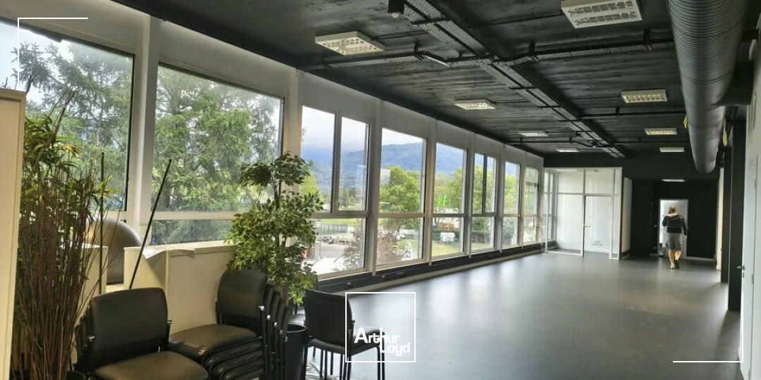 Locaux d'activité & Entrepôts - Location - SAINTE HELENE DU LAC - 73800 - 180-1413 - 8025548