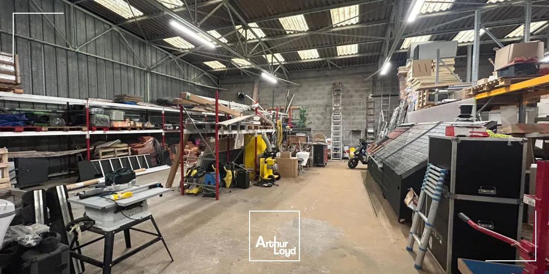 Locaux d'activité & Entrepôts - Location - NANTES - 44300 - 320-320 - 8040120