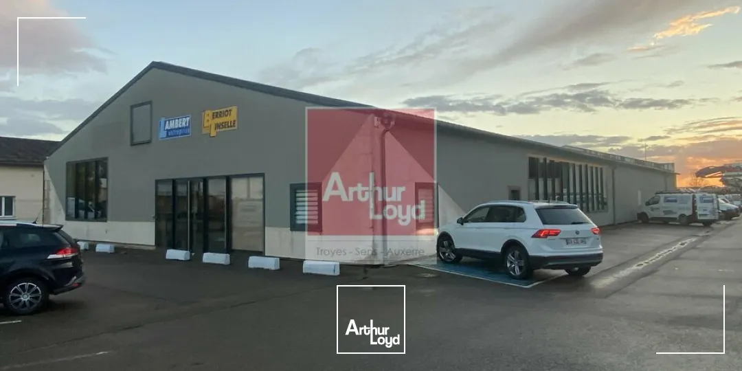 Locaux d'activité & Entrepôts - Vente - LA CHAPELLE-SAINT-LUC - 10600 - 400-950 - 8077213