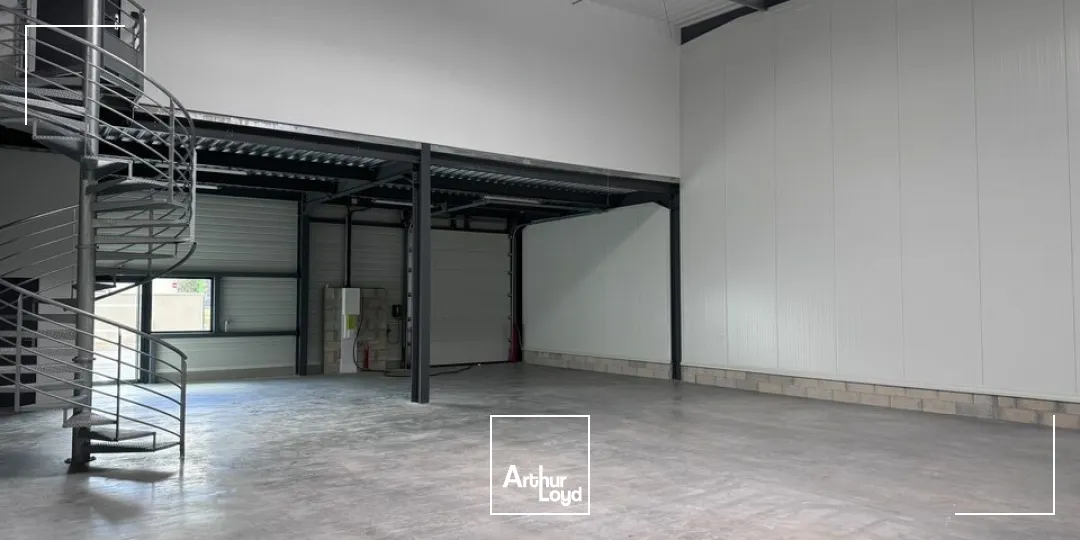 Locaux d'activité & Entrepôts - Location - CHAMPNIERS - 16430 - 288-288 - 8077240