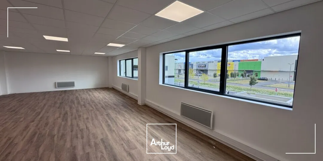 Locaux d'activité & Entrepôts - Location - CHAMPNIERS - 16430 - 288-288 - 8077242