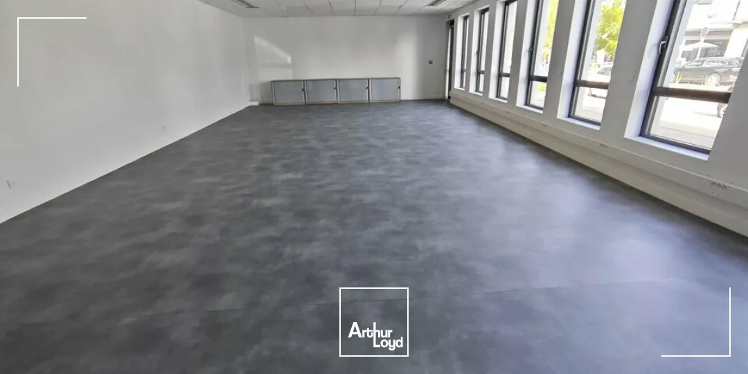 Bureaux - Location - LE BOURGET-DU-LAC - 73370 - 85.48-85.48 - 8077368