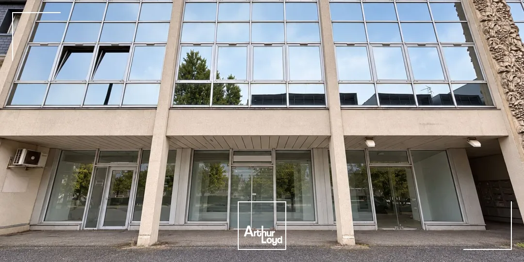 Locaux commerciaux - Location - MERIGNAC - 33700 - 53.38-261.67 - 8077558