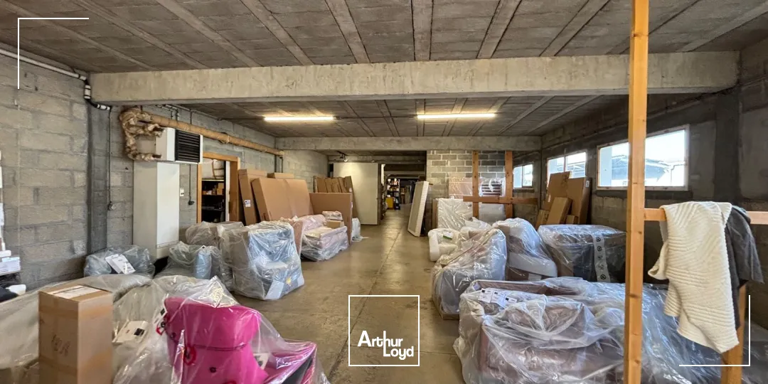 Locaux d'activité & Entrepôts - Location - ISNEAUVILLE - 76230 - 600-1200 - 8080437