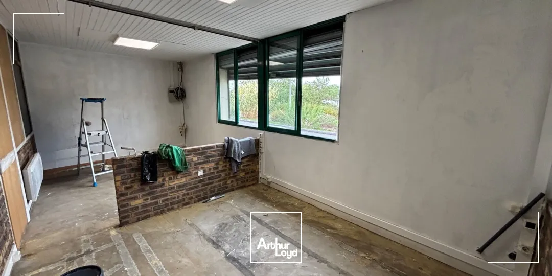 Locaux d'activité & Entrepôts - Location - SAINT AUBIN LES ELBEUF - 76410 - 330-330 - 8080454