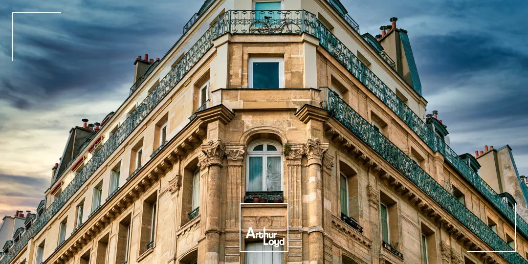 Des bureaux à louer en plein cœur du 17ème arrondissement de Paris proches du Parc Monceau.
