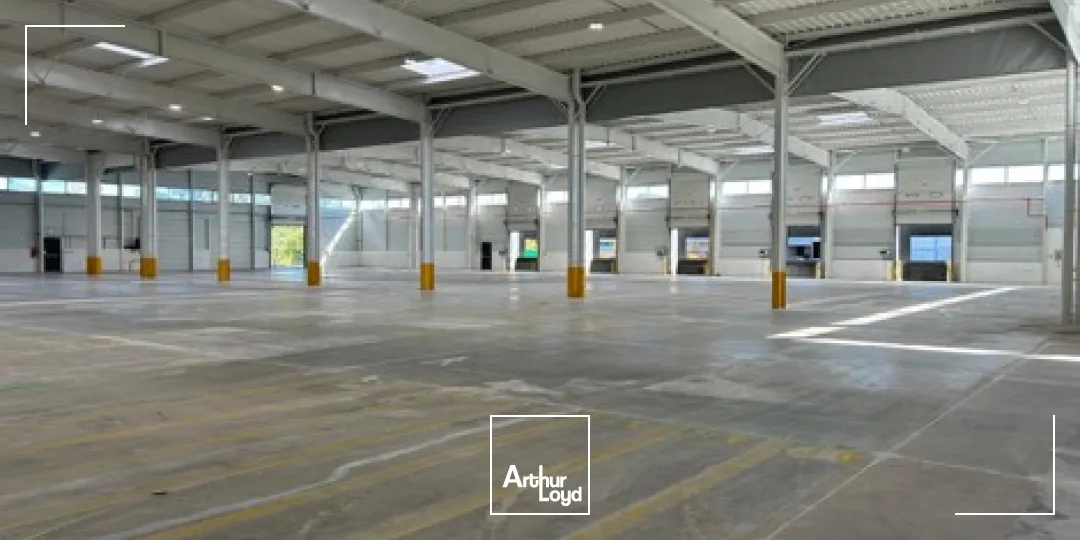 Exclusivité sur Avignon, location d'une messagerie rénovée