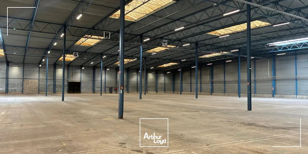 Logistique - Location - CORBAS - 69960 - 5882-12526 - 7776440