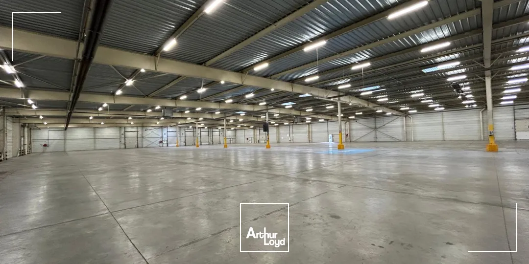 Location d'un entrepôt de type messagerie près d'Amiens